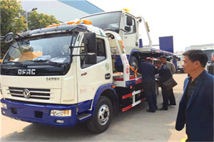 新密汽车道路救援拖车价格